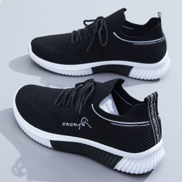 Sports shoes for women - Image 4